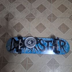 DARKSTAR SKATEBOARDS THE THORNS LOGO PRICE POINT COMPLETE SKATEBOARD DECK SIZE 7.75