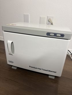 Large esthetician towel warmer