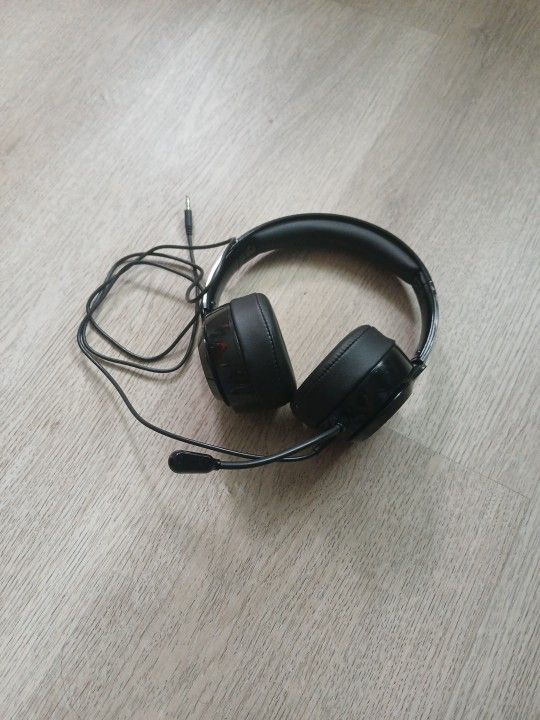 2 Headsets For Sale