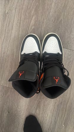 Jordan 1 mid shattered