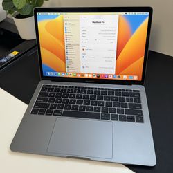 MacBook Pro 13 2017 I7 16gb 256gb 82 Cycles