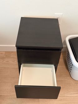 Nightstand table
