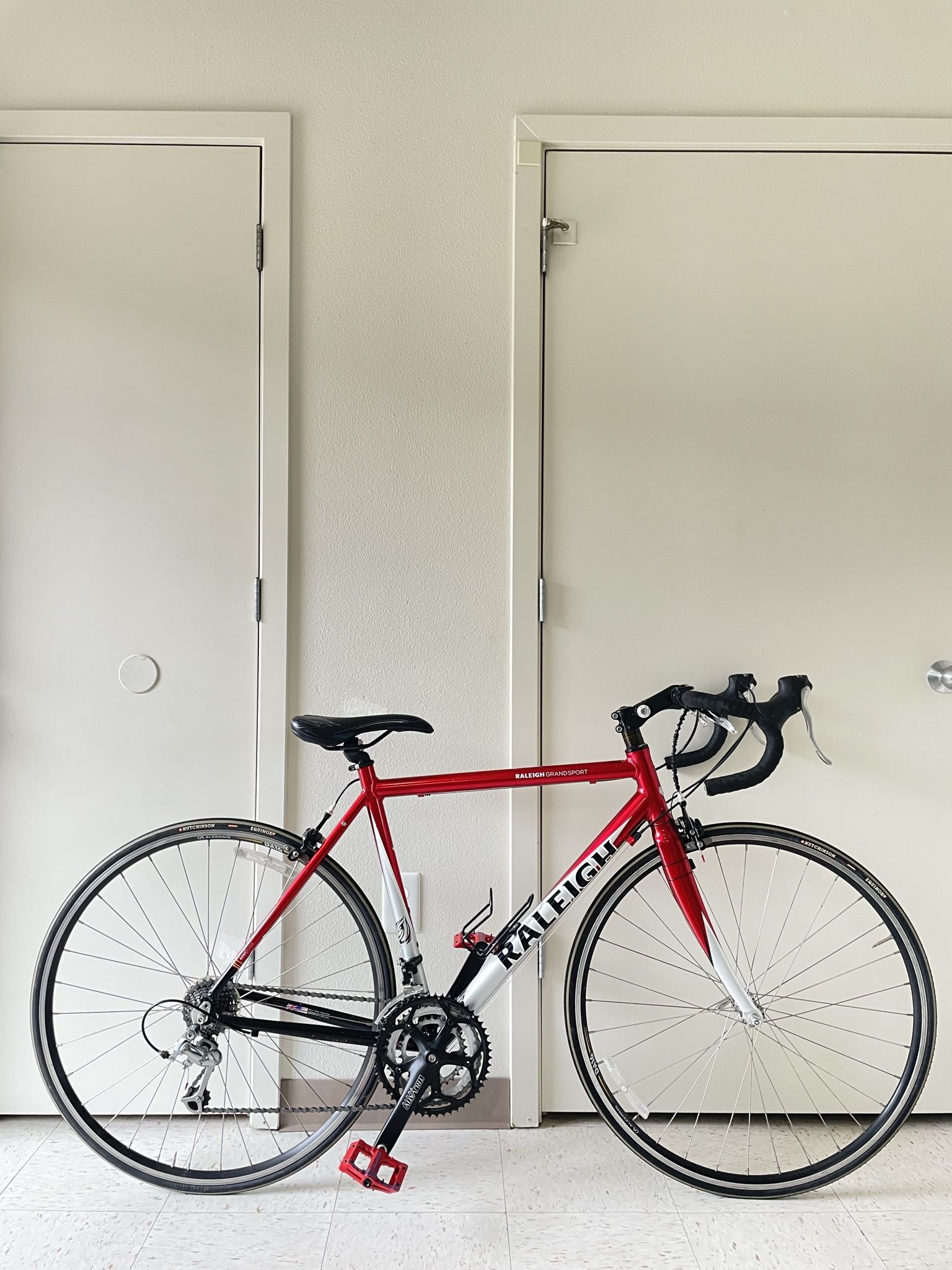 Raleigh Grand Sport Road Bike