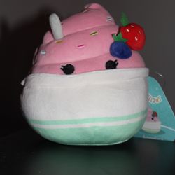Squishmallow 5" Angelica Frozen Yogurt Blueberry Strawberry Plush Brand New