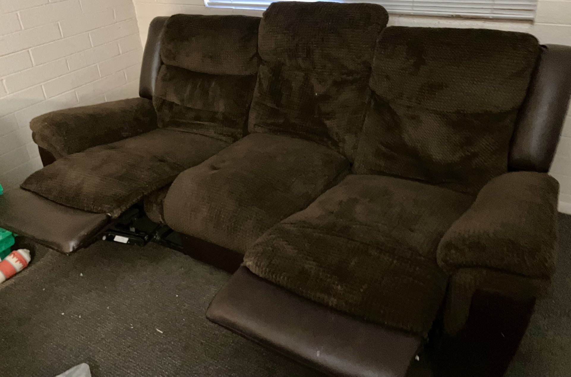 Reclining Sofa Love Seat Combo