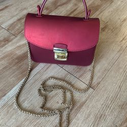 Burgundy Purse 👛