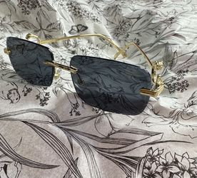 Sunglasses 🕶️