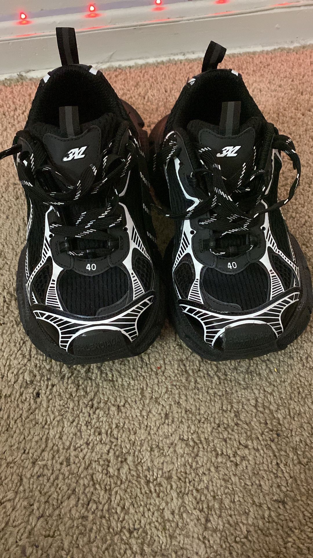 Balenciaga 3xl Size 40/7