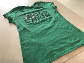 Old Union Elementary School fitted shirt