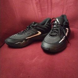 Nike Giannis Immortality 4 (Black/White) – M