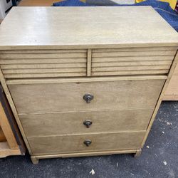 Matching Chest Of Drawers And Dresser
