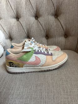 Nike Sun Club dunks Women’s 9.5