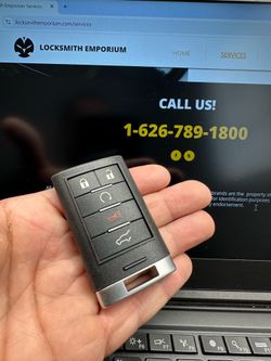 New key fob for Cadillac smart remote control key