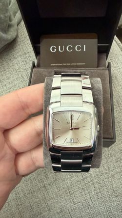 Gucci 8500M Stainless Steel Silver Dial Men's Watch with Box