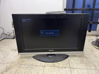 32” Samsung LCD