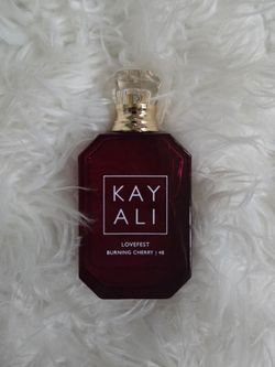 KAYALI - Lovefest | Burning Cherry 48