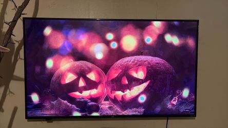55’ JVC Roku tv w/ wall mount