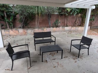 Patio chairs, bench and table