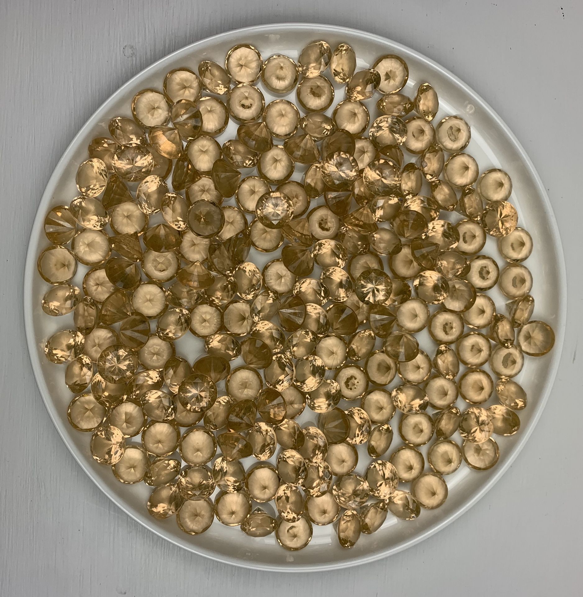 200 Beige Fake Diamonds