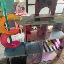 LOL Doll House