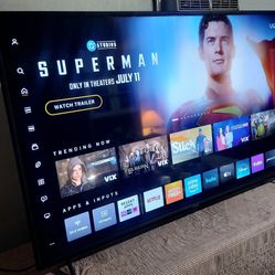 SMART  CAST   VIZIO  XLED   70"   4K   VIVID  LED   HDR10   FULL  ARRAY   UHD   2160p🟥 (  NEGOTIABLE  ) 🟪🟨 DELIVERY  AVAILABLE🟦