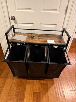 Laundry Sorter with 3 Removable Bags, Clothes Basket with 3 Compartments