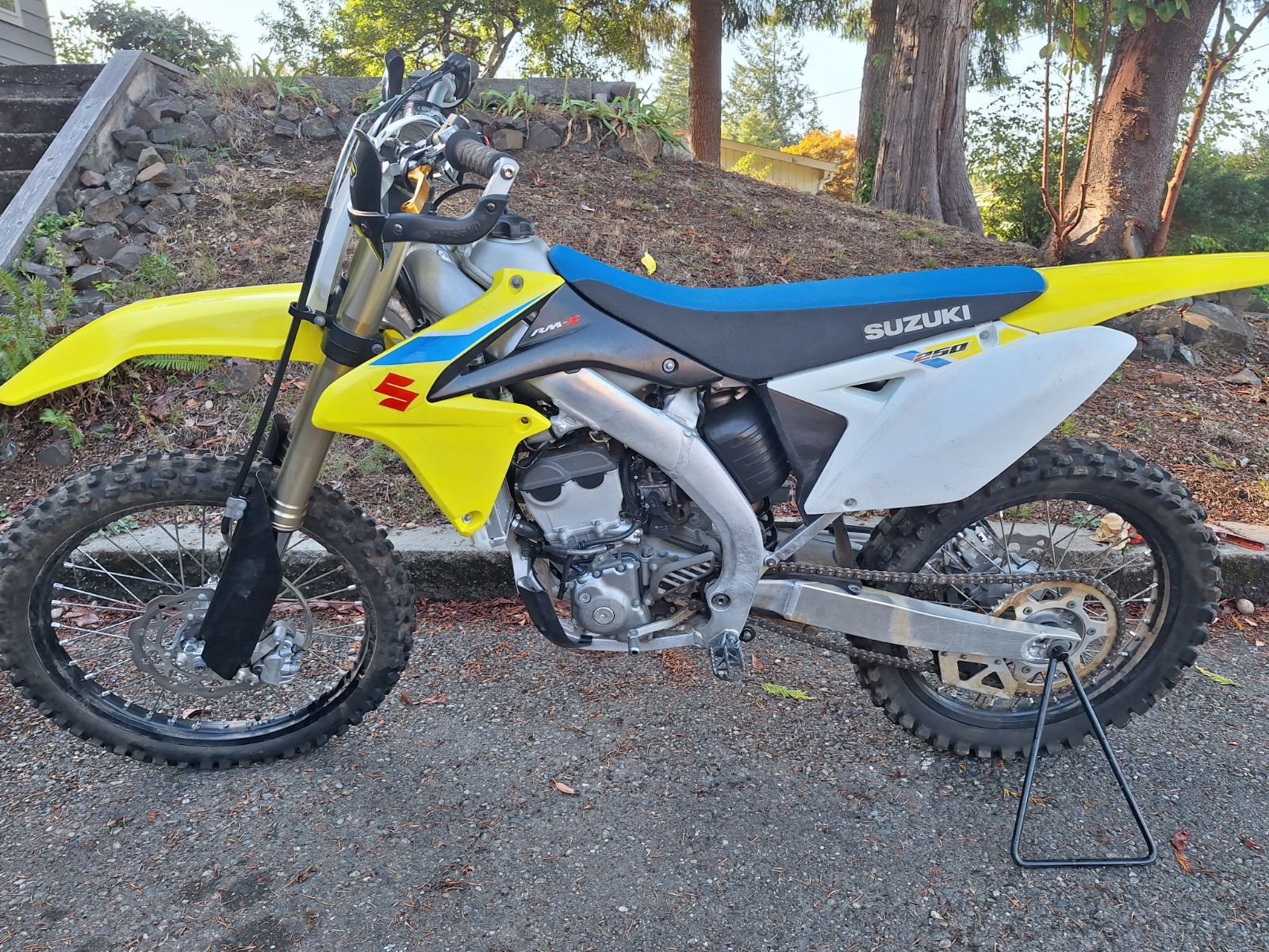 2018 Suzuki RMZ250 clean title/clean bike