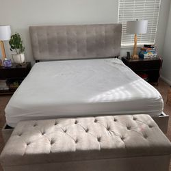 King Siz Bed Frame
