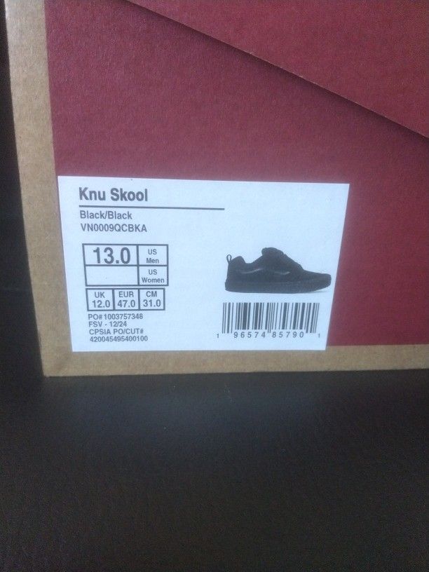 Knu Skool Vans Men's 13 Black Shoes