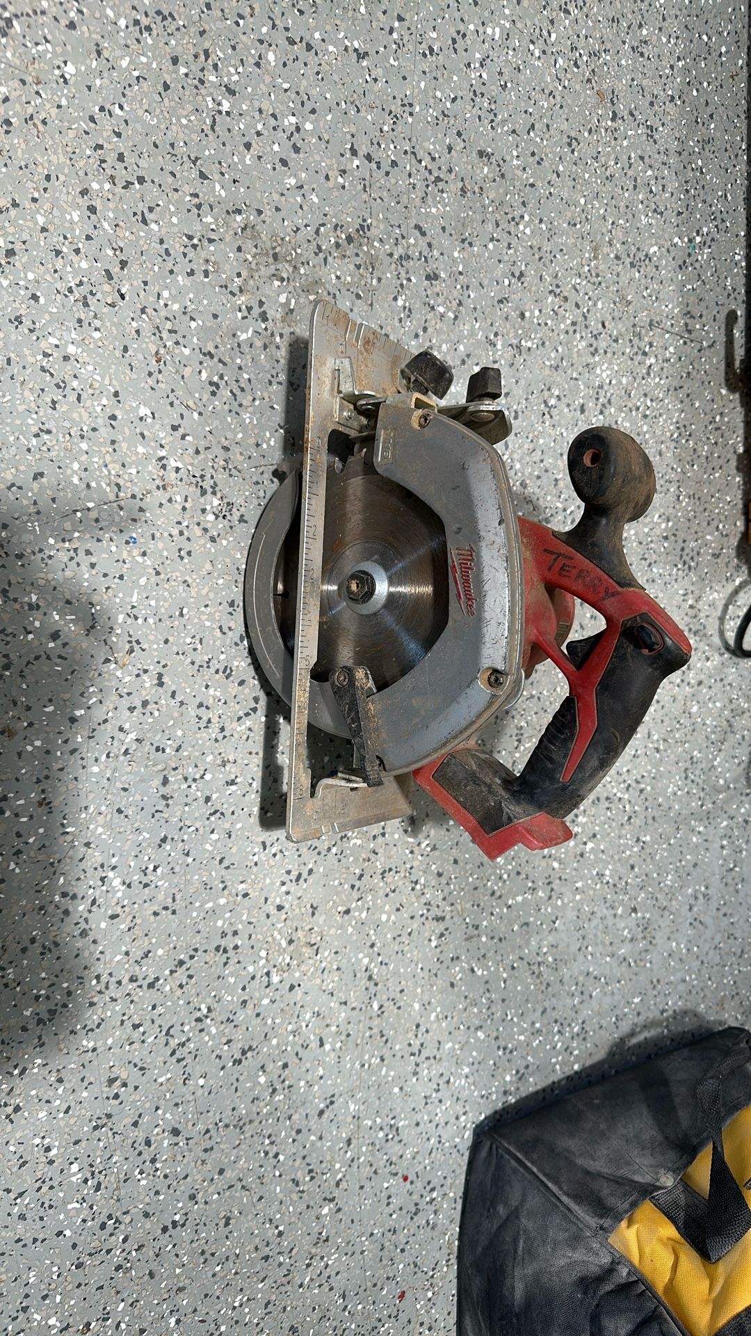 Milwaukee Battery Saw