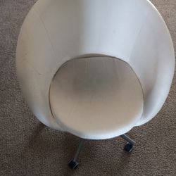 Vanity/Desk Chair With Rolling Legs