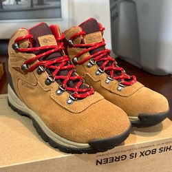 Columbia Women’s ‘Newton Ridge Amped’ Waterproof Hiking Leather Boots Size 7 (#BL4552-286)