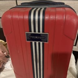 Tommy Hilfiger Suitcase Carry On 