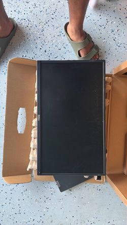Dell Monitor and lenovo monitor stands x 2
