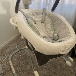 Graco Baby Swing – Good Condition – $50 (Pickup Only)