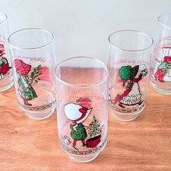 Vintage Holly Hobbie Christmas Glasses Coca Cola American Greetings - Set of 5