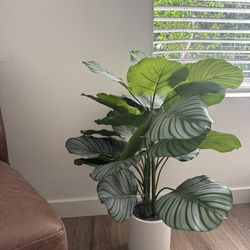 Faux plant with pot, 34inches