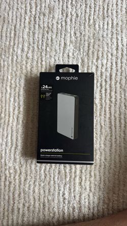 Mophie Gray Powerstation 24hour Quick Charge