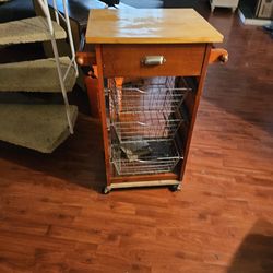 Miscellaneous kitchen items