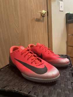 Nike Vapor 12 Academy CR7 IC Size 11 Men