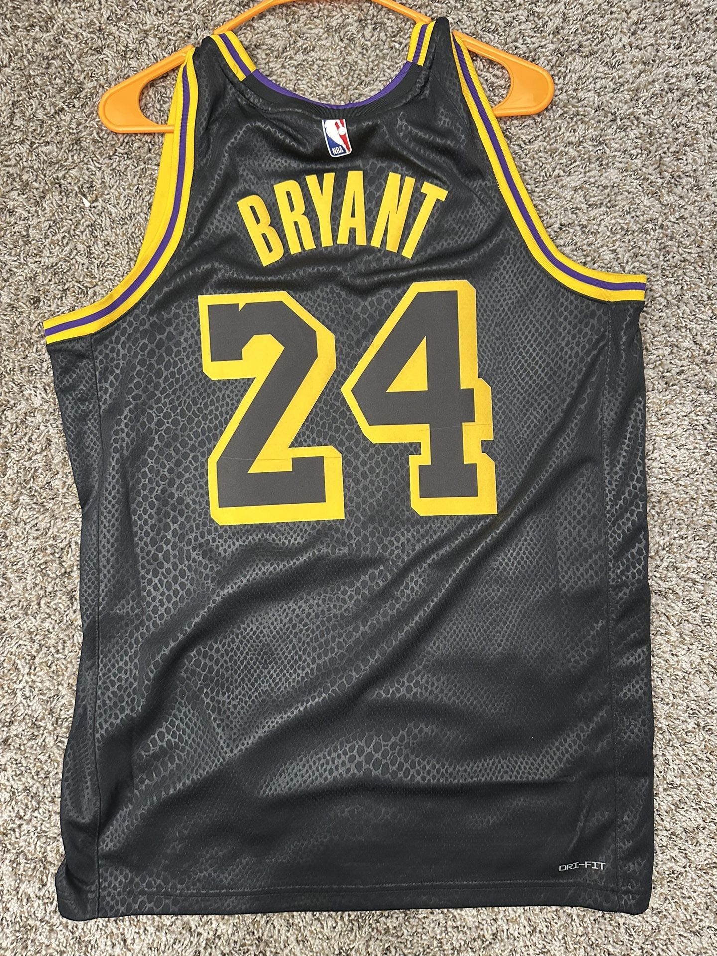 Kobe Bryant 8/24 Jersey
