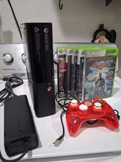 Microsoft X BOX  360 E .  (Model 1538)... is the final redesign of the XBOX 360 Line. Good working condition.   144 gb hard drive.   it comes with 1 c