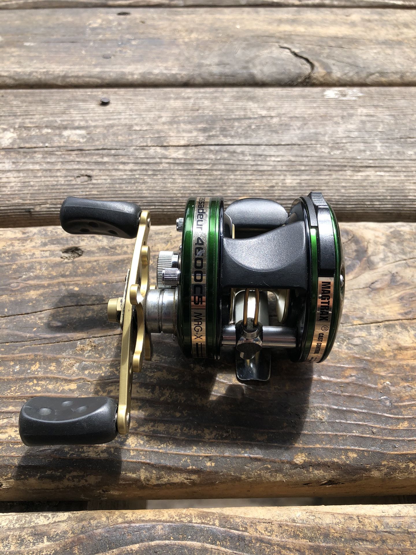 attach multiple hooks fishing line How to Tie Two Hooks onto One Fishing Line