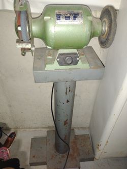 Cummins Mack Heavy Duty Electric Bench Grinder with stand