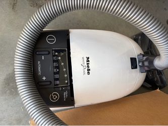 Canister Vaccume