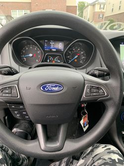 2017 Ford Focus Thumbnail