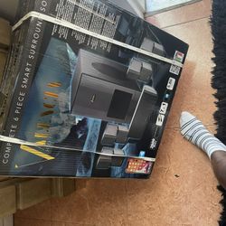 VALENCIA HOME THEATER SYSTEM Brand NEW IN THE BOX NEVER OPEN 2600 Watts All Black Set 6 Pieces Inside 