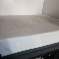 Tempur Pedic Bed