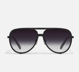 Quay Sun glasses