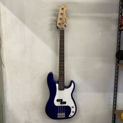 Fender P-Bass 4-Stringe Bass Guitar